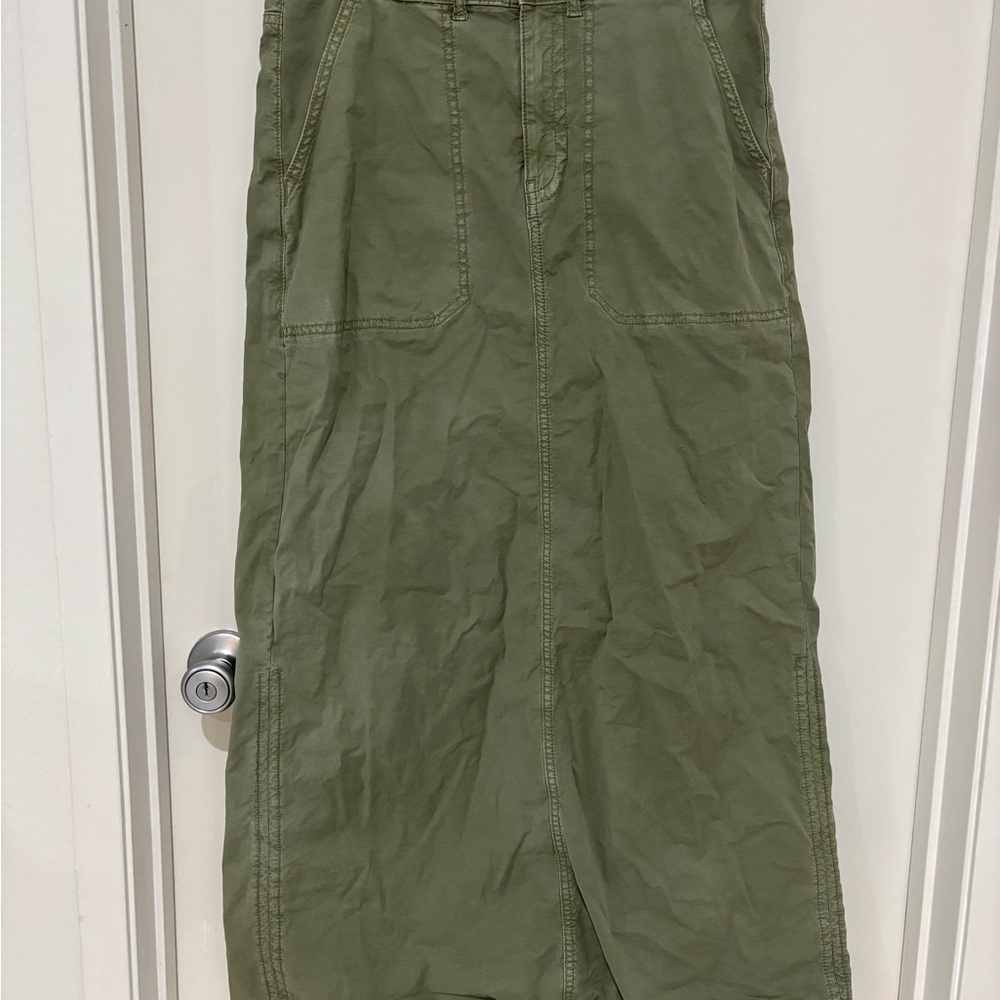 American Eagle Khaki Maxi Skirt size 6
